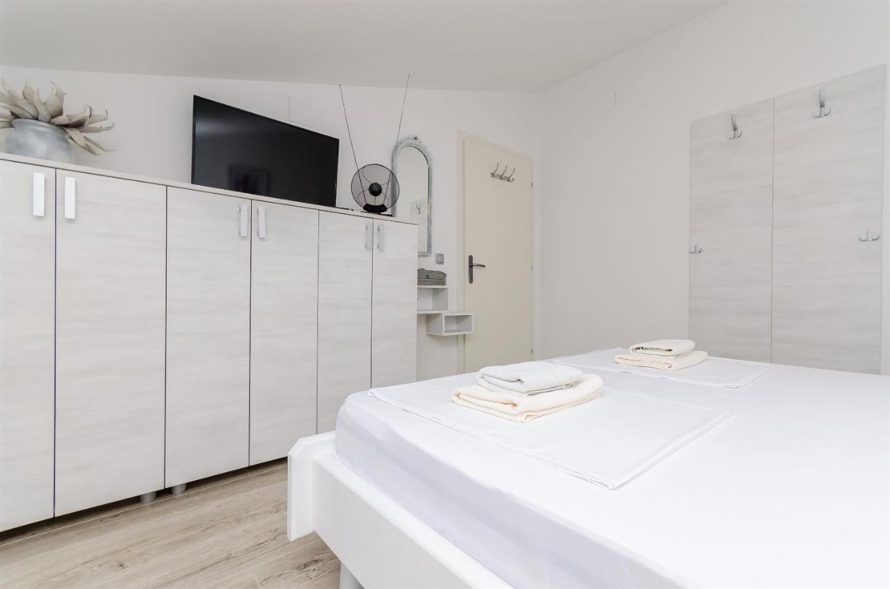 Apartment Ljubica オクルグ・ゴルニ エクステリア 写真