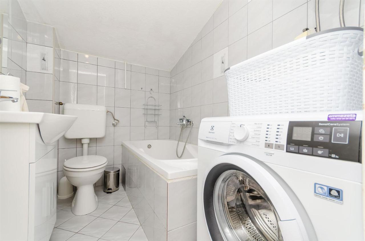 Apartment Ljubica オクルグ・ゴルニ エクステリア 写真