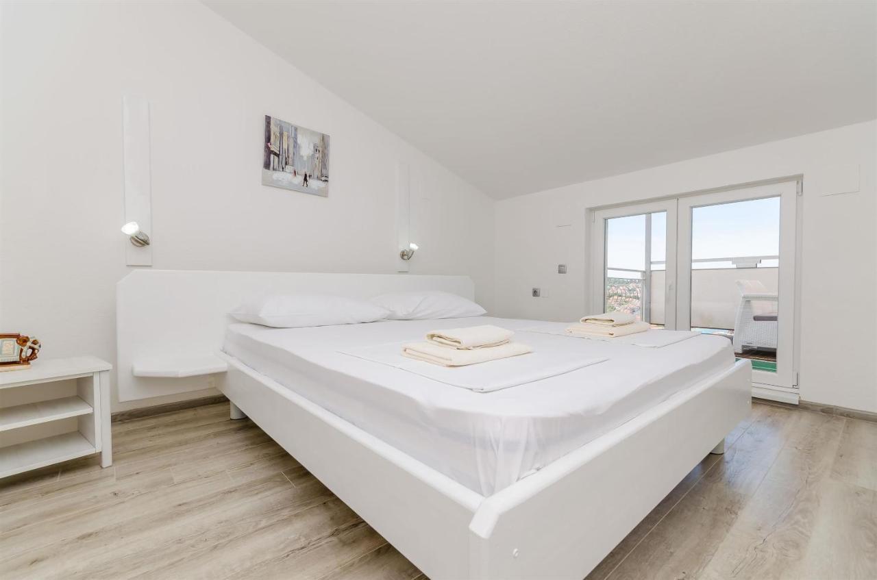 Apartment Ljubica オクルグ・ゴルニ エクステリア 写真